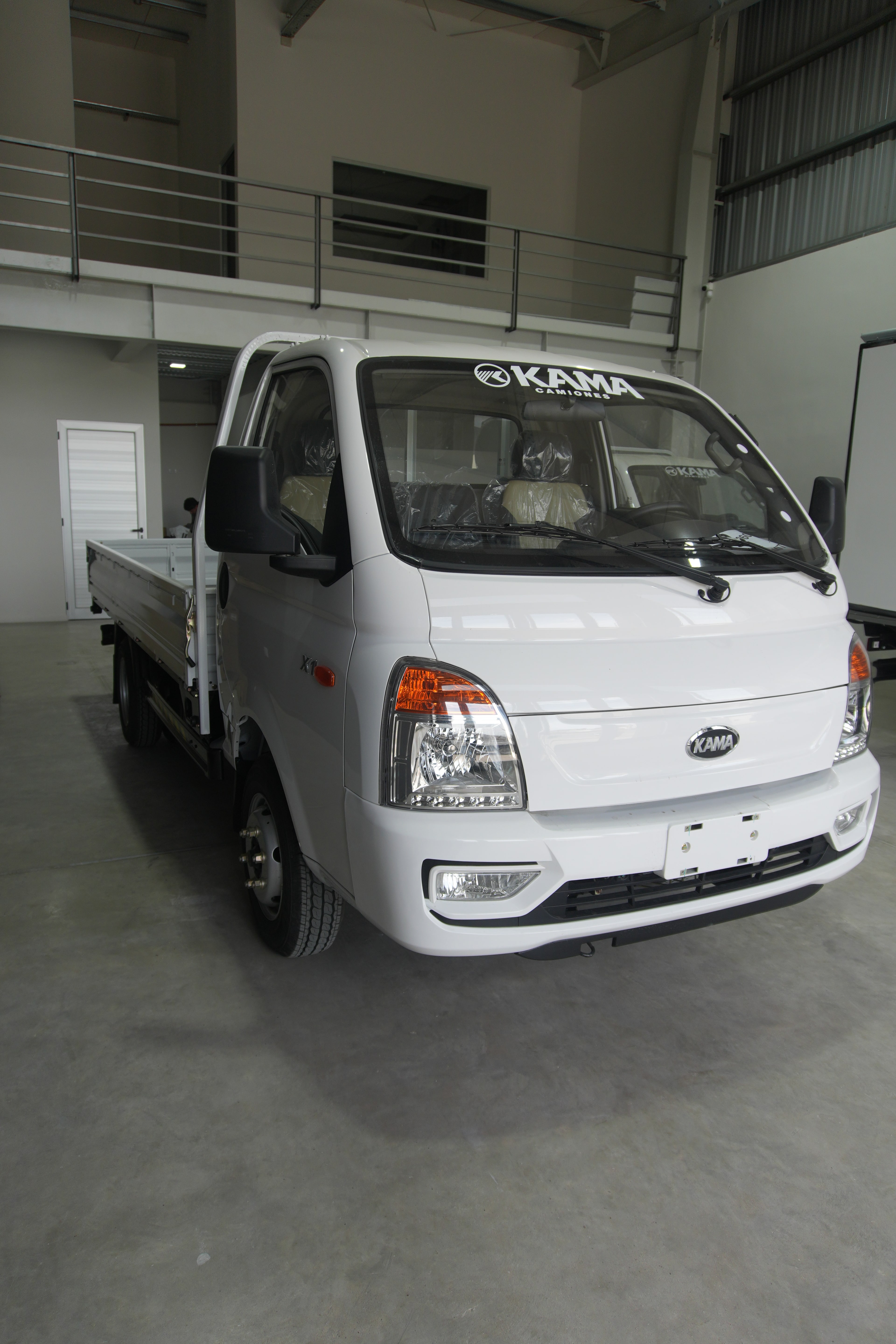 KAMA X1 · motorización WEICHAI